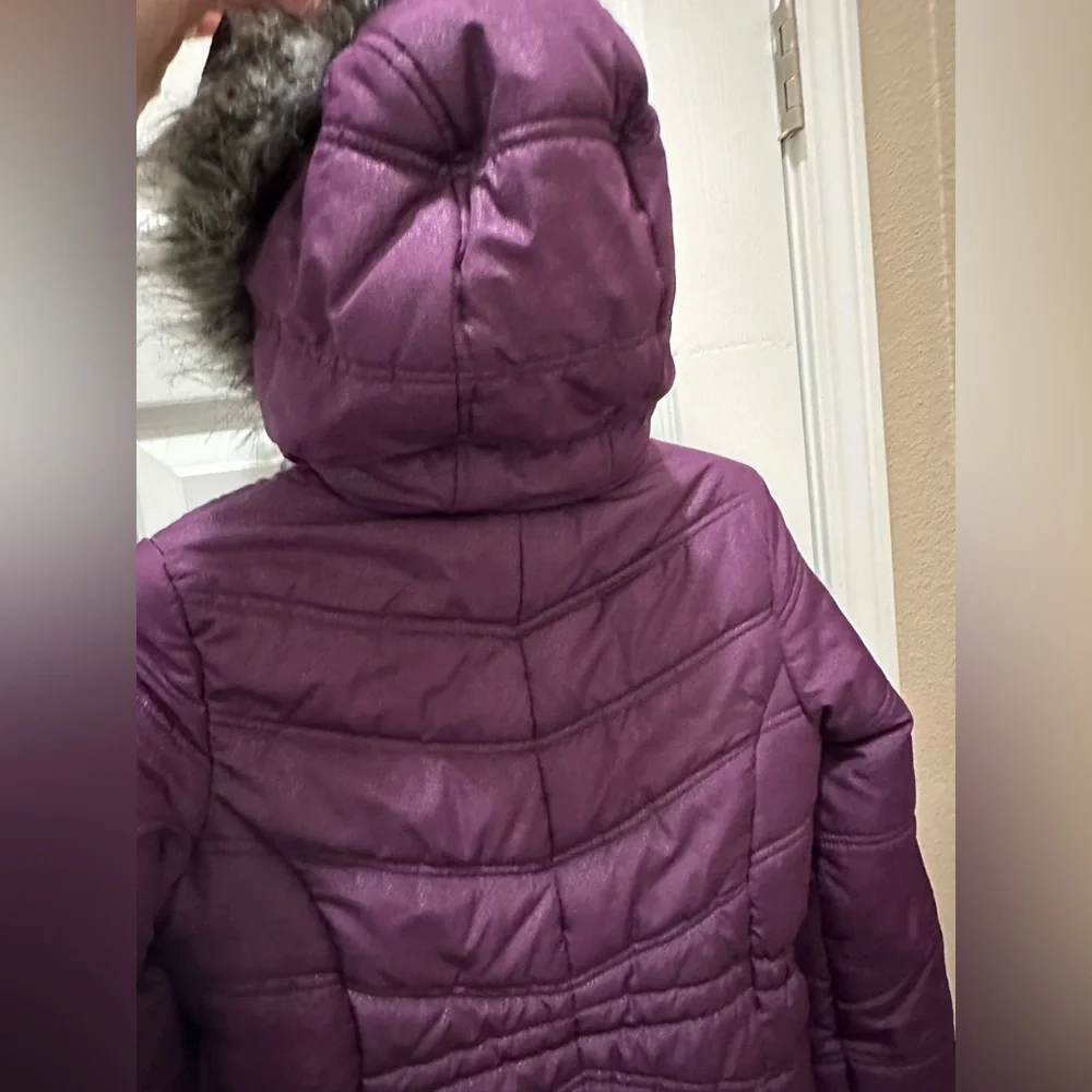 Calvin Klein Girls' Hooded Puffer Jacket purple faux fur trim hood size 12/14